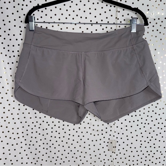 Lululemon Women's Gray Shorts - Picture 1 of 7